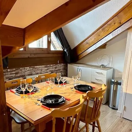 Au Pied Des Pistes Avec Vue Sur La Vallée Apartamento